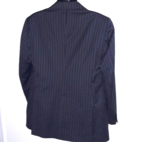 𝅺BEN SHERMAN Slim-Fit, Black Striped, Double-Vented Blazer, 42R - Picture 9 of 10